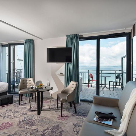 Hotel Valdys Thalasso & Spa - La Baie ドゥアルヌネ エクステリア 写真