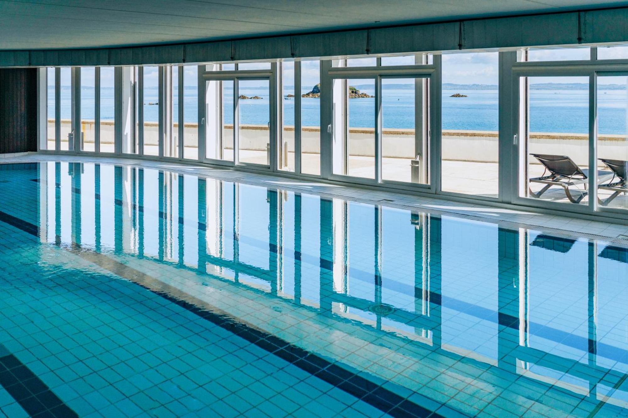 Hotel Valdys Thalasso & Spa - La Baie ドゥアルヌネ エクステリア 写真