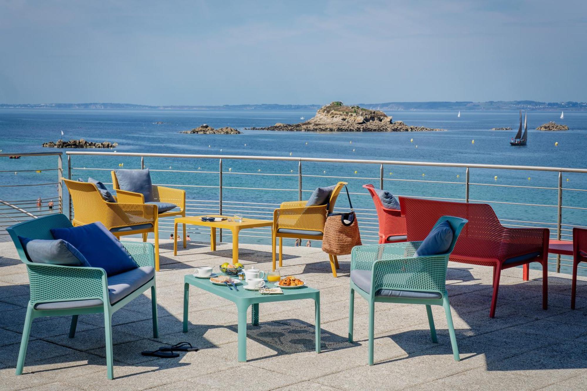 Hotel Valdys Thalasso & Spa - La Baie ドゥアルヌネ エクステリア 写真