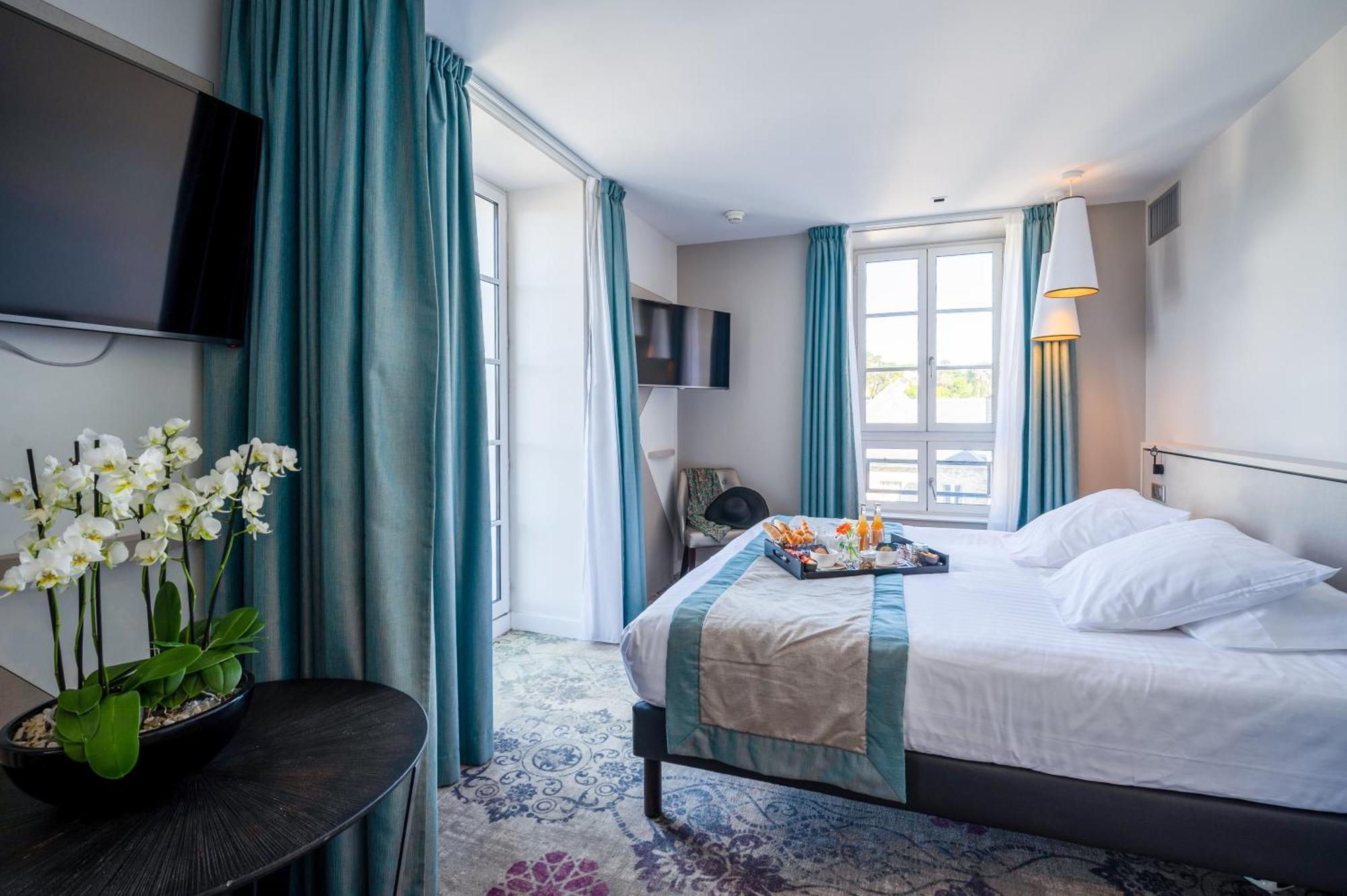 Hotel Valdys Thalasso & Spa - La Baie ドゥアルヌネ エクステリア 写真