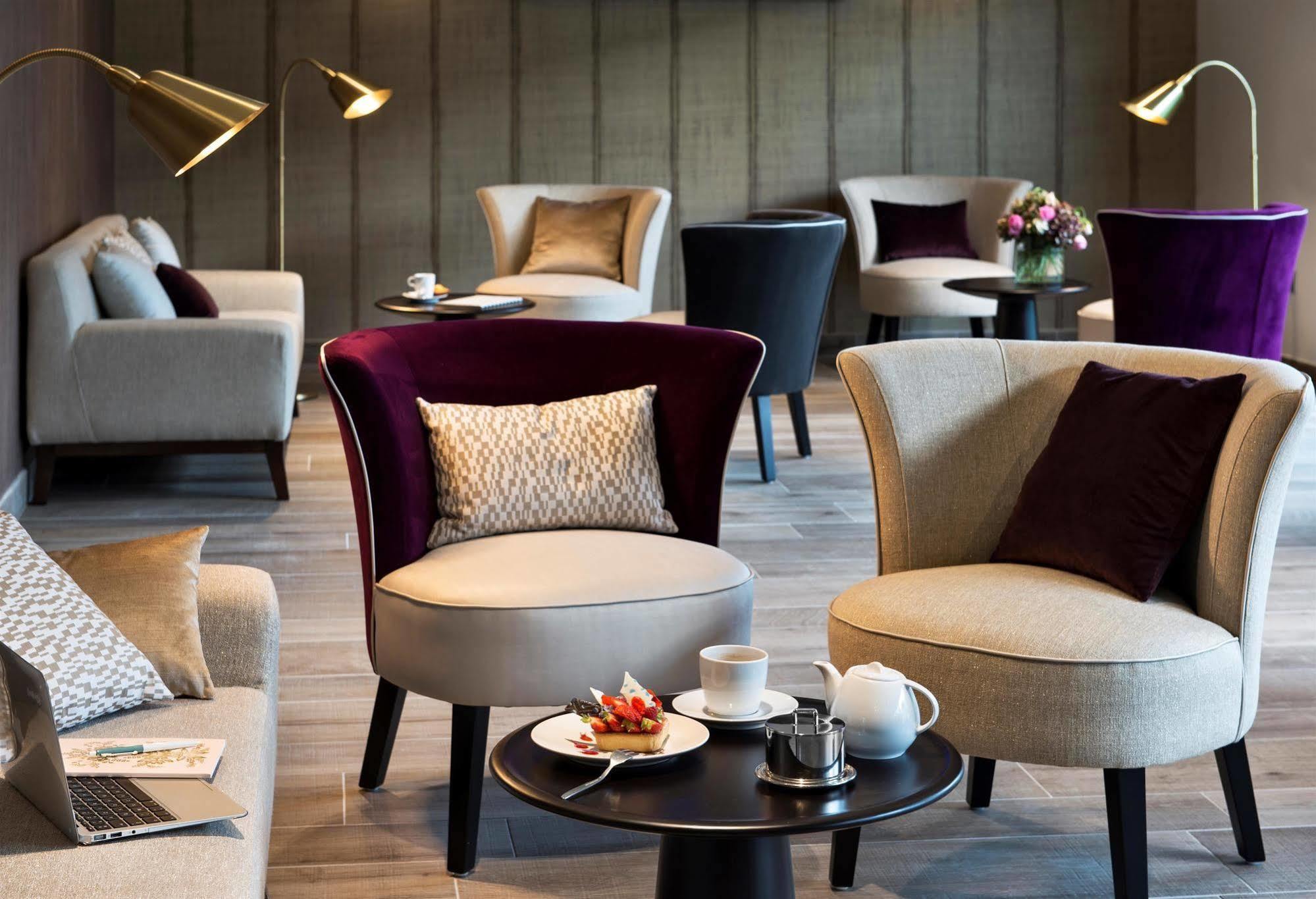 Hotel Valdys Thalasso & Spa - La Baie ドゥアルヌネ エクステリア 写真